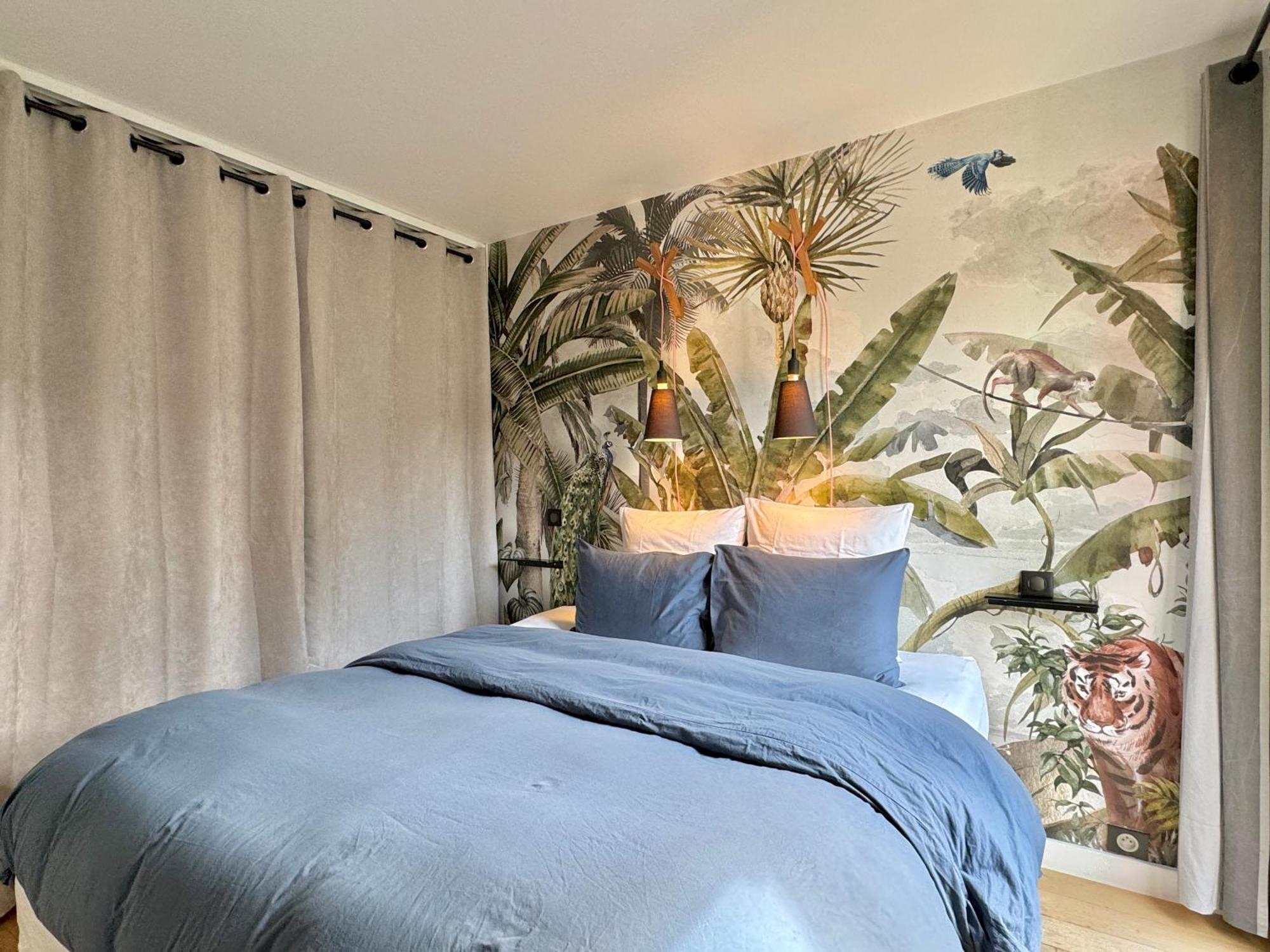 Appartement Avec Jacuzzi - Climatisation - Parking Bordeaux Exterior photo